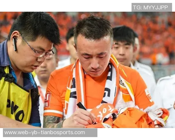 卡拉格强调分析师应尊重前球员经验与观点的价值