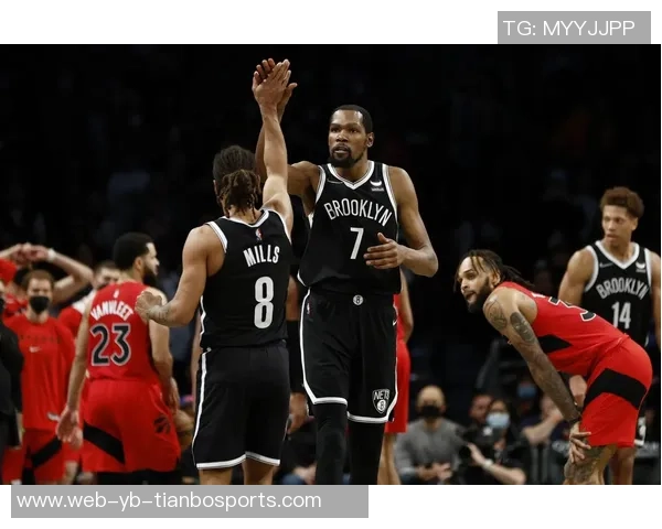 克尼佩尔赞爱德华兹三分球表现称其每场投10次实属惊人