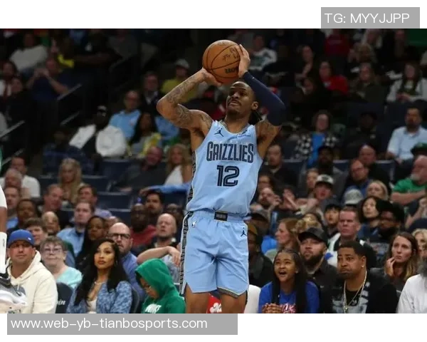 爱德华兹末节发力拿下7分全场24投仅中7三分球表现不佳